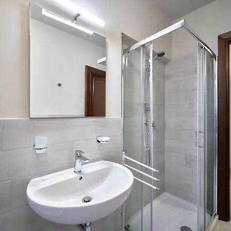 Apartmentsgarda - Residenza Bouganville Apartment